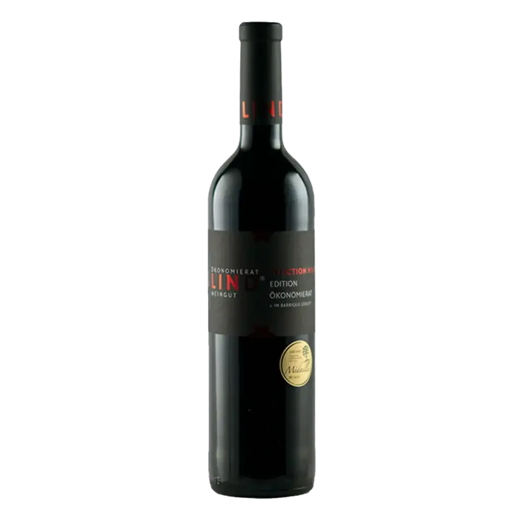 Flasche Edition Ökonomierat vom Weingut Ökonomierat Lind auf weißem Hintergrund